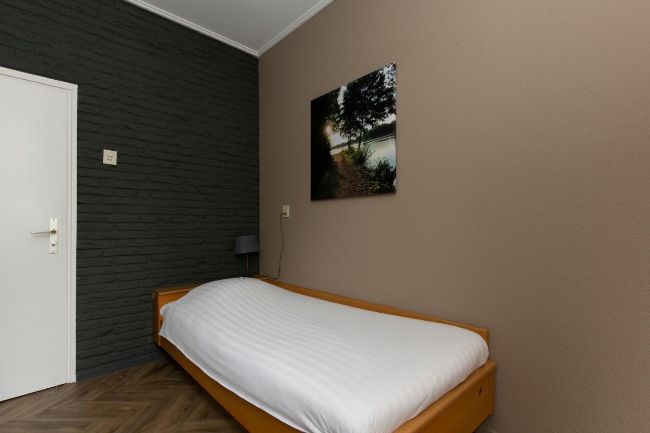 Hotel Restaurant Mondriaan Винтерсвейк Екстериор снимка